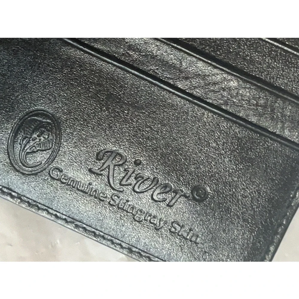 River Black Shagreen Bifold Wallet Genuine Leather ID Holder